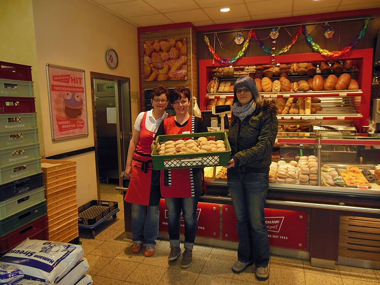 Danke Meisterbäckerei Hengstermann!!! (Foto: Stadtjugendring) Danke Meisterbäckerei Hengstermann!!! (Foto: Stadtjugendring)