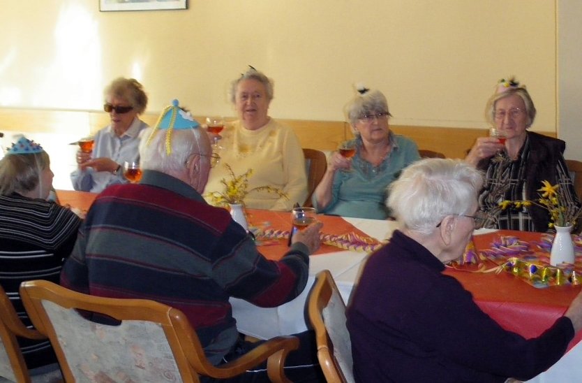 Fasching im Pflegeheim (Foto: privat) Fasching im Pflegeheim (Foto: privat)