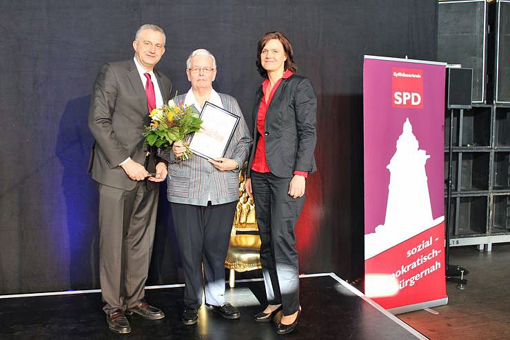 SPD - Frauenpreis verliehen (Foto: Karl-Heinz Herrmann) SPD - Frauenpreis verliehen (Foto: Karl-Heinz Herrmann)