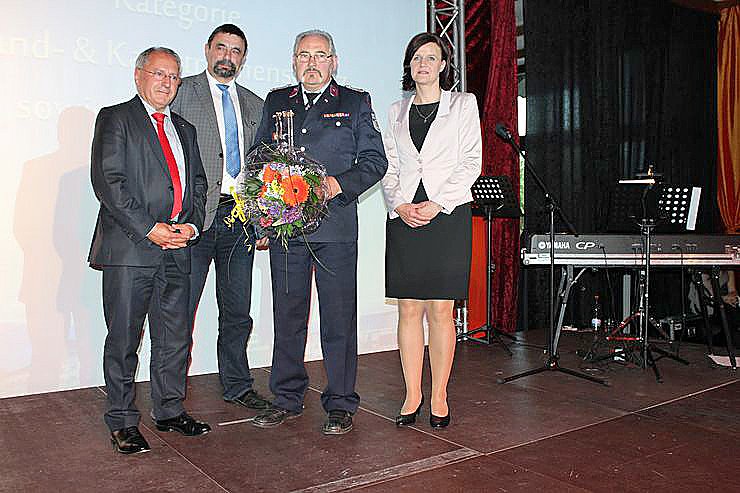 Ehrenamtspreise verliehen (1) (Foto: Karl-Heinz Herrmann) Ehrenamtspreise verliehen (1) (Foto: Karl-Heinz Herrmann)