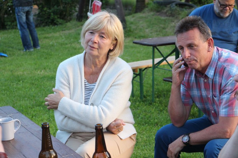 Bei der SPD wartet man gespannt (Foto: Angelo Glashagel)