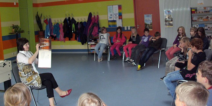 Literarische Schnitzeljagd im Freizeitzentrum (Foto: Freizeitzentrum Artern)