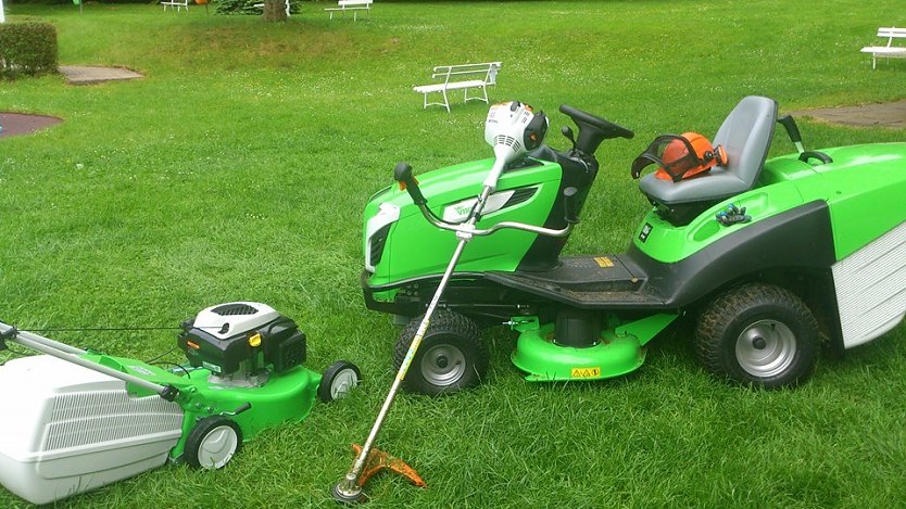 Rasentraktor (Foto: privat)