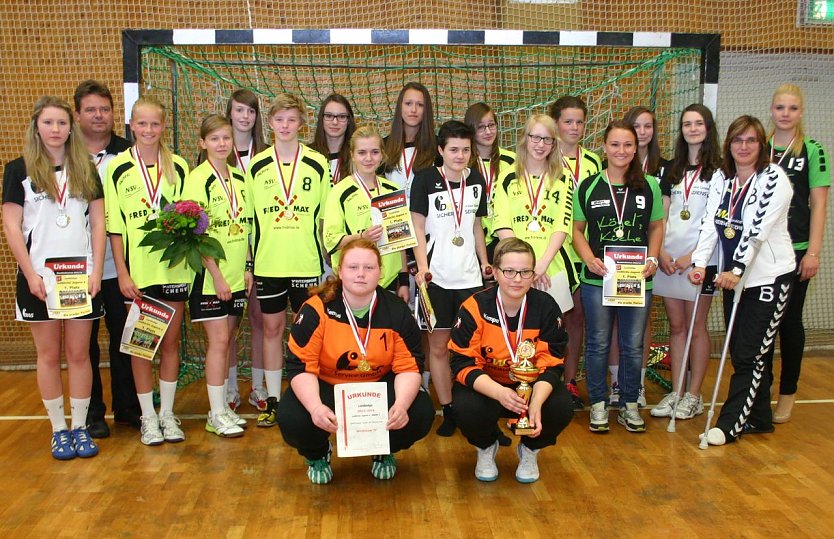Erfolgreiche Handballerinnen (Foto: Uwe Tittel)