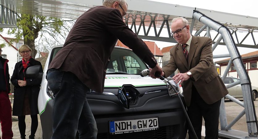 Ab jetzt wird Sonne getankt (Foto: nnz)