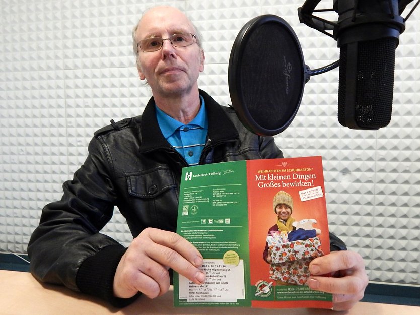 Manfred N&uuml;tzler organisiert in Nordhausen die Aktion "Weihnachten im Schuhkarton" (Foto: OKN)