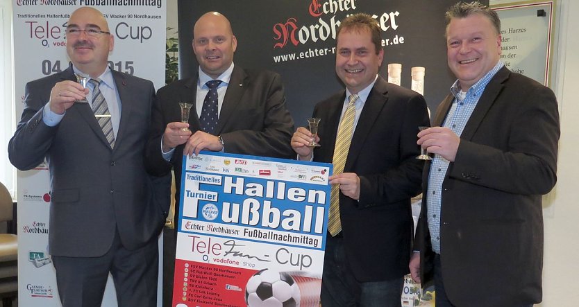 Angesto&szlig;en auf ein erfolgreiches Turnier (Foto: nnz)