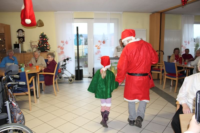 Weihnachtsmann im Östertal (Foto: Karl-Heinz Herrmann) Weihnachtsmann im Östertal (Foto: Karl-Heinz Herrmann)