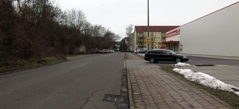 Weit und breit keine Temporeduzierung in diese Richtung (Foto: nnz)