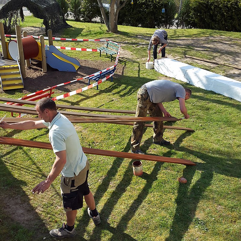 Breite Unterst&uuml;tzung f&uuml;r kleine Helbespatzen (Foto: Privat)