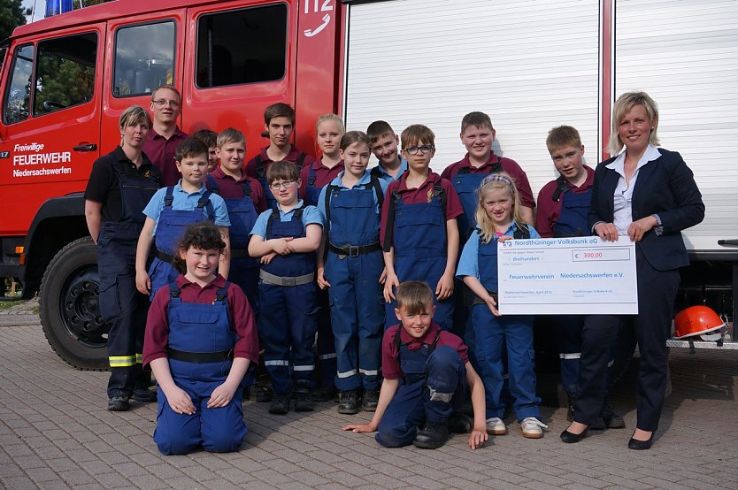Jugendfeuerwehr NSW (Foto: Sandra Witzel) Jugendfeuerwehr NSW (Foto: Sandra Witzel)