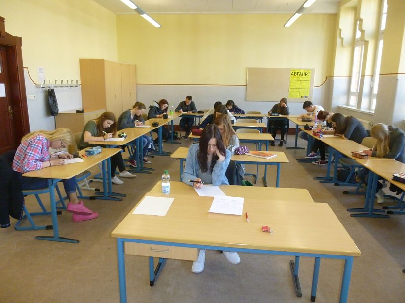 Am Herdergymnasium zeigten Nordth&uuml;ringer Gymnasiasten wie gut sie die englische Sprache beherschen (Foto: K. Hornung und S. Winter)