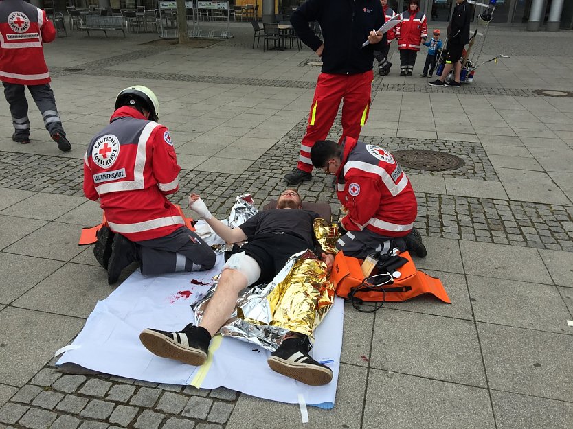 Aus G&auml;sten wurden Freunde (Foto: DRK)