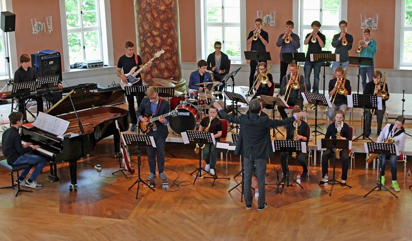 Moderner Jazz in altem Gem&auml;uer (Foto: Karl-Heinz Herrmann)