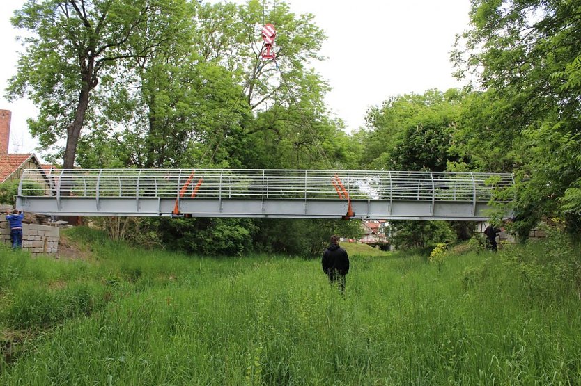 Totenbr&uuml;cke eingeh&auml;ngt (Foto: Karl-Heinz Herrmann)