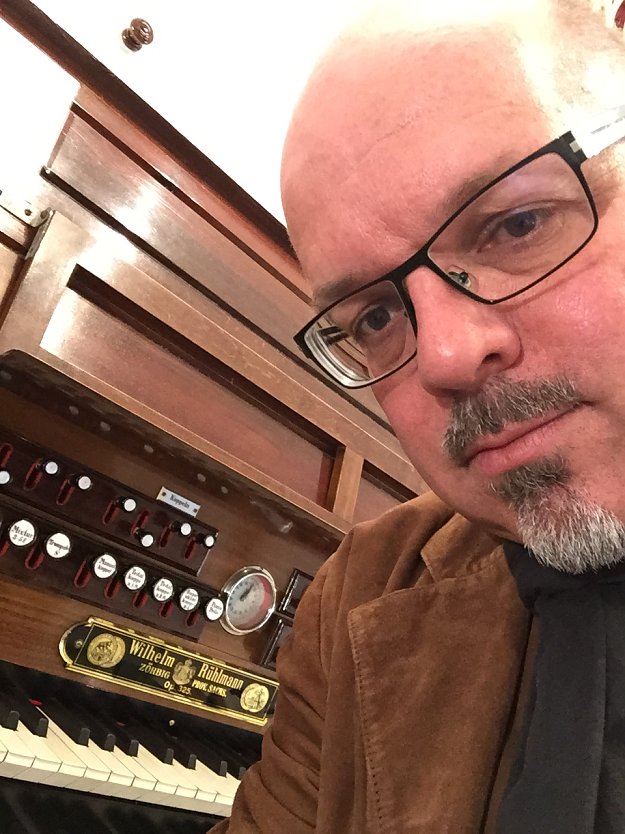 Christian Kropp wird zum Konzert TastenSchabernack auf der R&uuml;hlmann-Orgel spielen.  (Foto: Foto: privat)