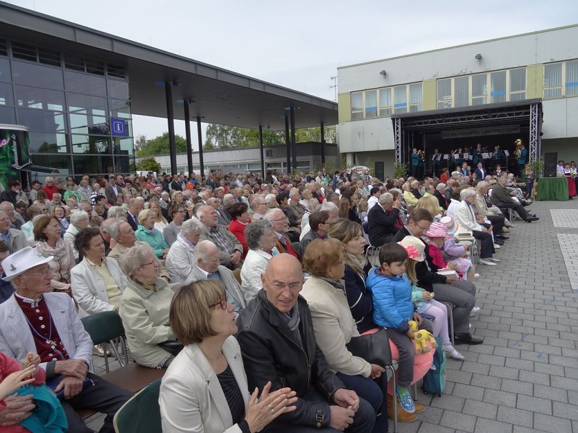 beim Gottesdienst (Foto: Ilka K&uuml;hn)