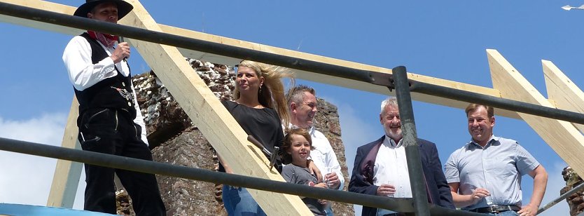 Richtfest f&uuml;r den Festsaal (Foto: nnz)