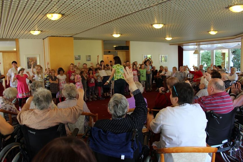 Sch&uuml;ler helfen in AWO-Einrichtungen (Foto: Karl-Heinz Herrmann)
