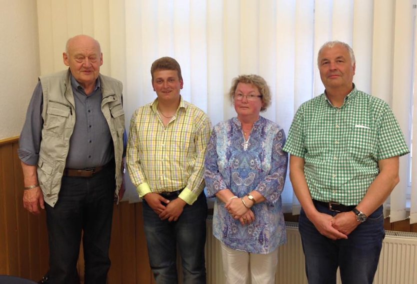 CDU-Ortsverband Beuren/Westhausen - die Gew&auml;hlten (Foto: Gerhard Martin)