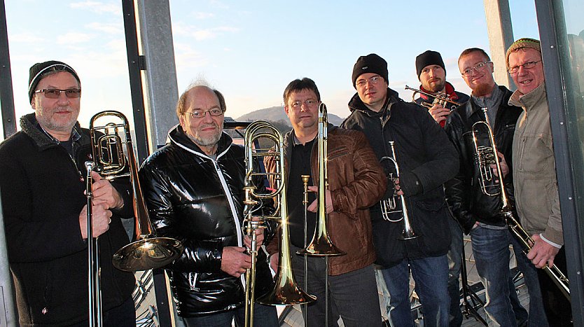 Alle Jahre wieder:  Weihnachtliches Turmblasen (Foto: Karl-Heinz Herrmann)