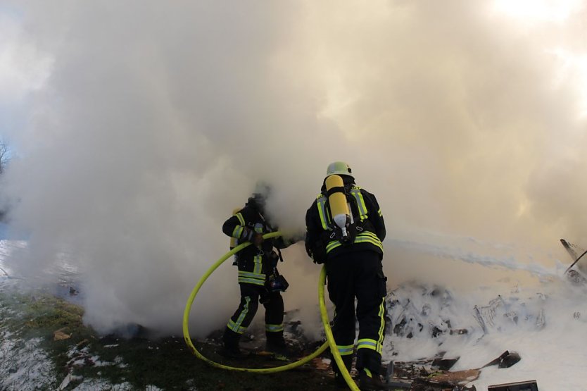 Brand Freienhagen (Foto: Feuerwehr Heiligenstadt) Brand Freienhagen (Foto: Feuerwehr Heiligenstadt)