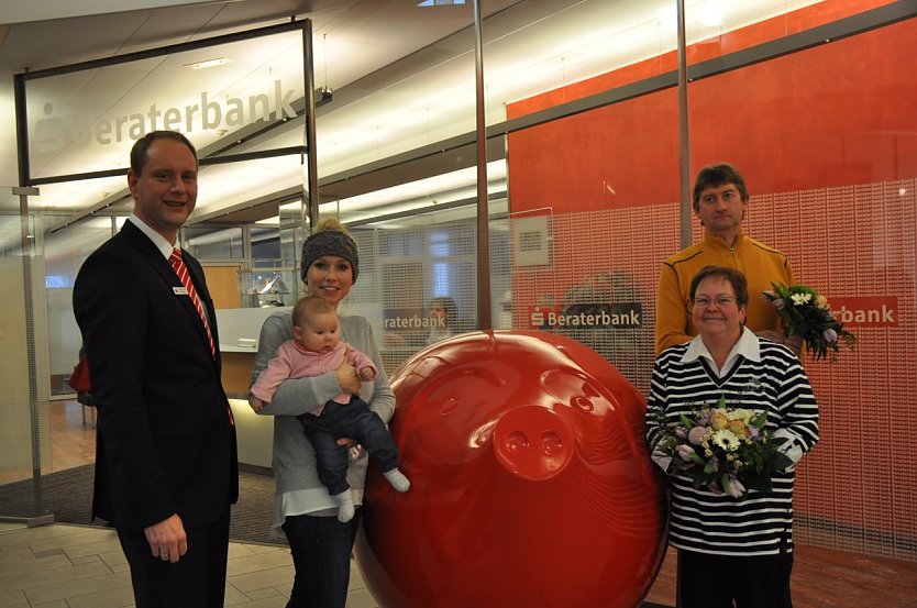 v.l.n.r. Sebastian Gräser, Juliane Mehler, Birgit Neise und Ralf Herrmann (Foto: Kreissparkasse Nordhausen)