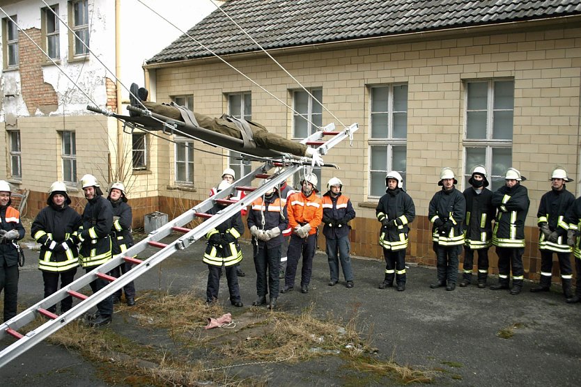Greußener Kameraden immer einsatzbereit. (Foto: Günter Herting) Greußener Kameraden immer einsatzbereit. (Foto: Günter Herting)