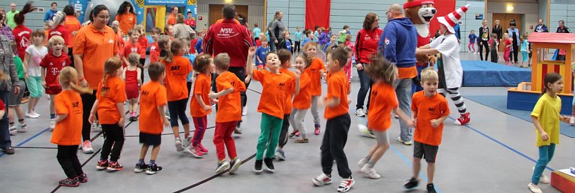 14. Kindergartensporttag in der Wiedigsburghalle (Foto: Angelo Glashagel)