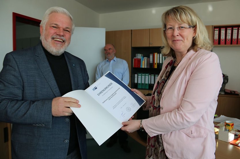 Udo Rockmann und Inge Klaan (Foto: St&auml;dtische Wohnungsbaugesellschaft Nordhausen)