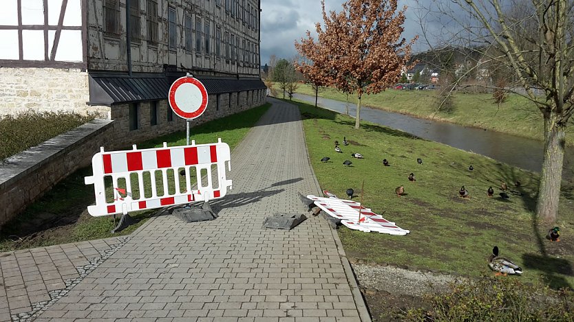 Absperrung nicht zum Spa&szlig; am Wippertor (Foto: Karl-Heinz Herrmann)