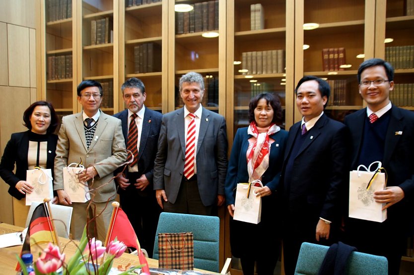 Delegation aus Hanoi im Nordh&auml;user B&uuml;rgerhaus begr&uuml;&szlig;t (Foto: Pressestelle Stadt Nordhausen)