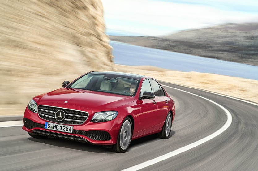 Mercedes-Benz Umweltzertifikat von TÜV Süd nach der ISO-Richtlinie 14062 (Foto: Daimler)