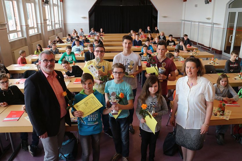 Die besten Zahlenakrobaten aus den Regelschulen des Nordh&auml;user Kreises (Foto: Angelo Glashagel)