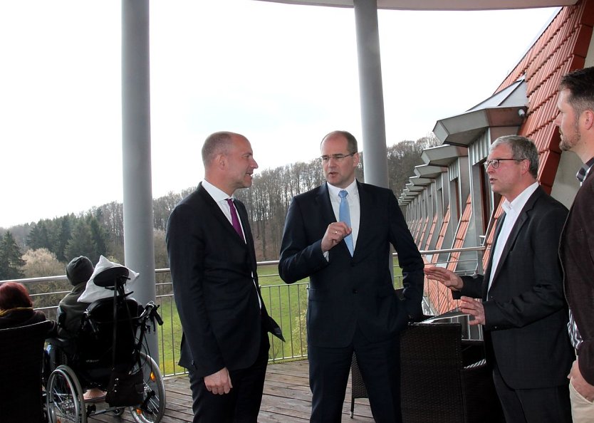 Besuch in der KMG-Klinik (Foto: J. Piper)