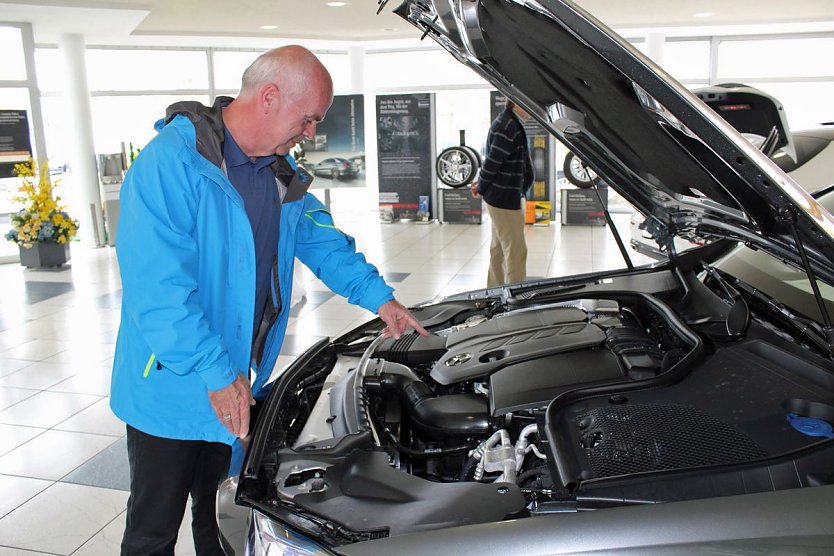 Neue E-Klasse ist da (Foto: Karl-Heinz Herrmann)