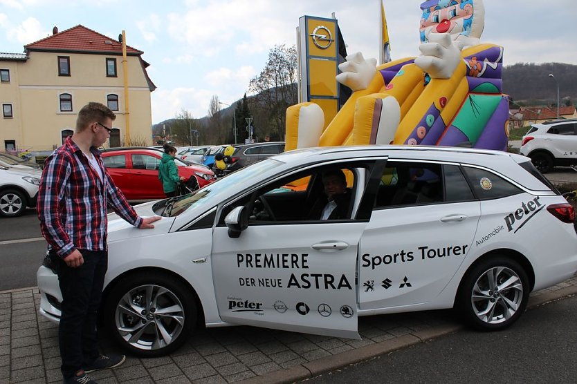 Premiere: Opel Astra Sports Tourer in Sondershausen (Foto: Karl-Heinz Herrmann)