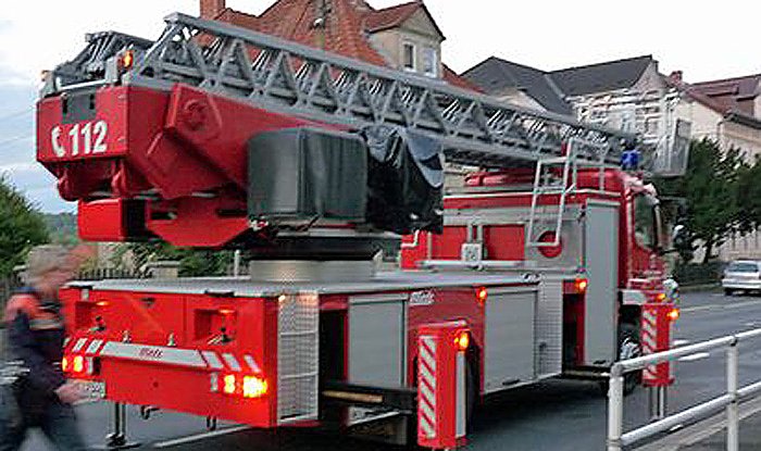 Zuschuss zur Reparatur einer Drehleiter (Foto: Karl-Heinz Herrmann) Zuschuss zur Reparatur einer Drehleiter (Foto: Karl-Heinz Herrmann)