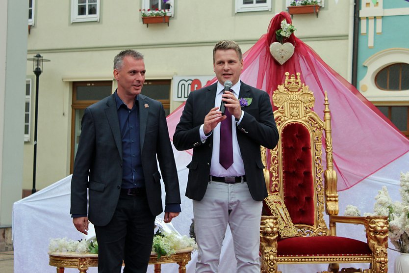 24. Fliederfest er&ouml;ffnet (Foto: Karl-Heinz Herrmann)