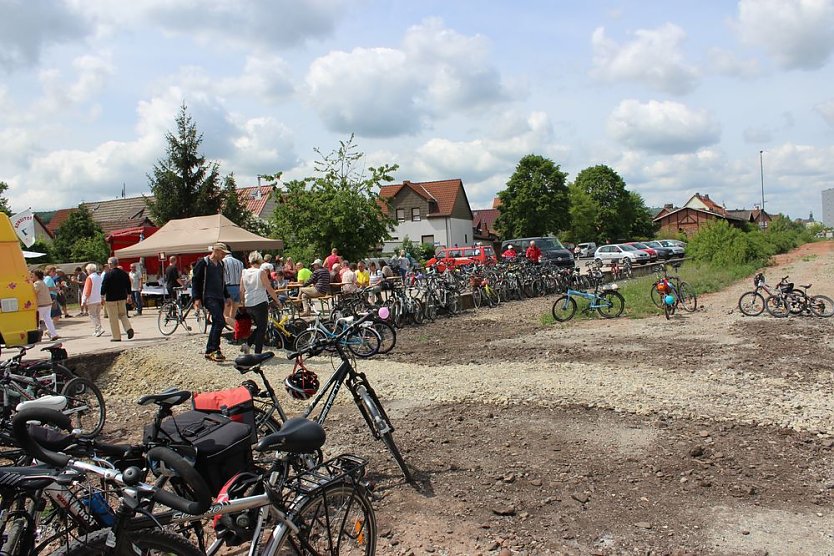 R&auml;der und Radfahrer ohne Ende (Foto: Karl-Heinz Herrmann)