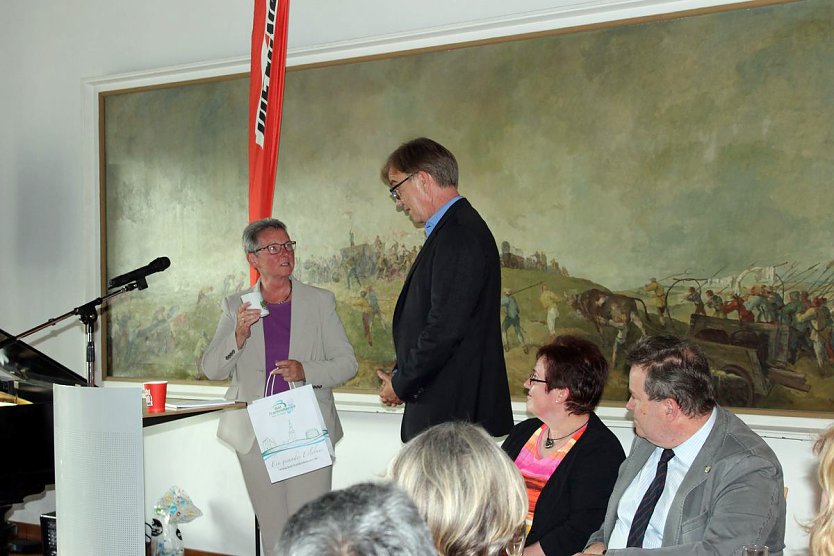 Die teuersten Fl&uuml;chtlinge sind die Steuerfl&uuml;chlinge (Foto: Karl-Heinz Herrmann)