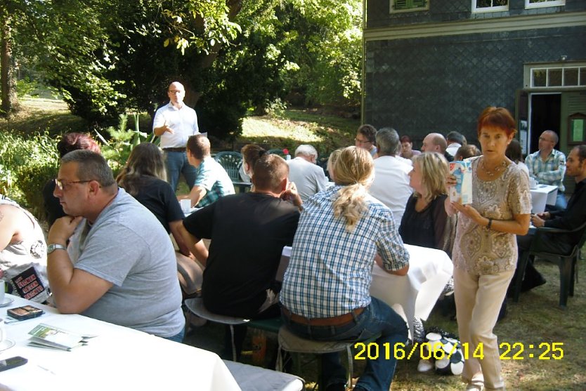 Bildungsseminar im Park Hohenrode (Foto: Gisela Hartmann)