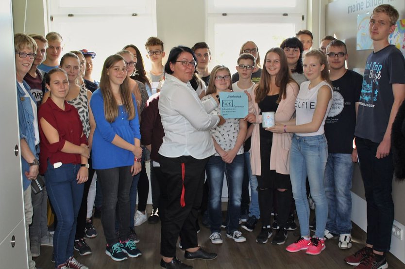 Spendenübergabe (Foto: Hospizdienst) Spendenübergabe (Foto: Hospizdienst)