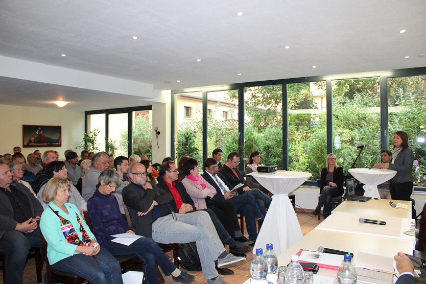 Aus der Rede der Umweltministerin (Foto: Karl-Heinz Herrmann) Aus der Rede der Umweltministerin (Foto: Karl-Heinz Herrmann)