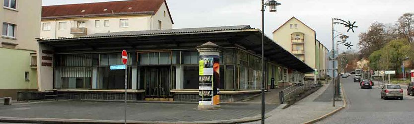 Flachl&auml;den sollen Zwei-Geschosser werden (Foto: Karl-Heinz Herrmann)