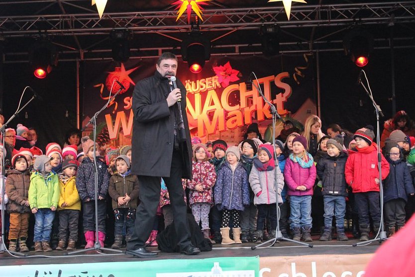 Weihnachtsmarkt Sondershausen eröffnet (Foto: Karl-Heinz Herrmann) Weihnachtsmarkt Sondershausen eröffnet (Foto: Karl-Heinz Herrmann)