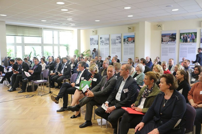 Fachtag zum Thema Integration im "Nordhaus" in Nordhausen-Nord (Foto: Angelo Glashagel) Fachtag zum Thema Integration im "Nordhaus" in Nordhausen-Nord (Foto: Angelo Glashagel)