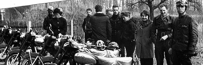 Der Nordhäuser Jawa Club vor rund 60 Jahren (Foto: Hubert W. Rein) Der Nordhäuser Jawa Club vor rund 60 Jahren (Foto: Hubert W. Rein)