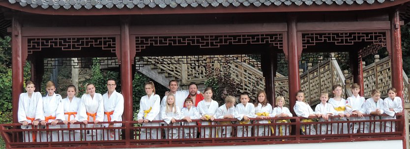 Vereinsfoto im Chinesischen Garten (Foto: Kampfkunstverein)