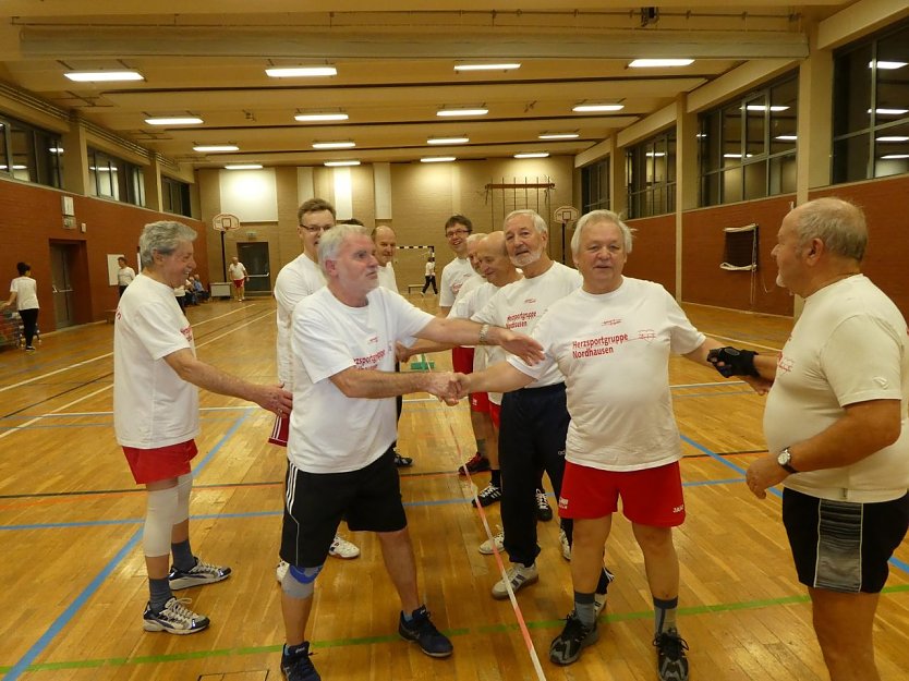 Die Herzsportgruppe blickt auf ein erfolgreiches und sportliches Jahr zur&uuml;ck (Foto: Wilfried Ro&szlig;mell)